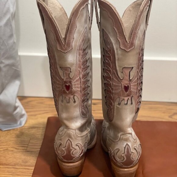 **SOLD** Freebird Blush Willie Size 6 - Picture 5 of 6